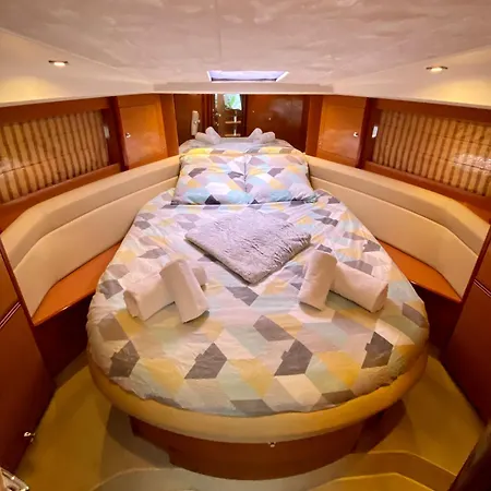 Sejour De Reve Sur Un Yacht A La Rochelle